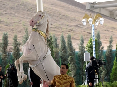 This white horse of Turkmenistan is unbelievably magnificent and