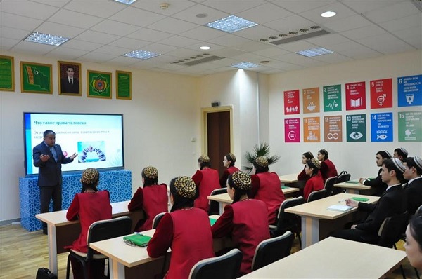 UN Human Rights Central Asia Conducts Human Rights Lecture Series for Youth in Ashgabat