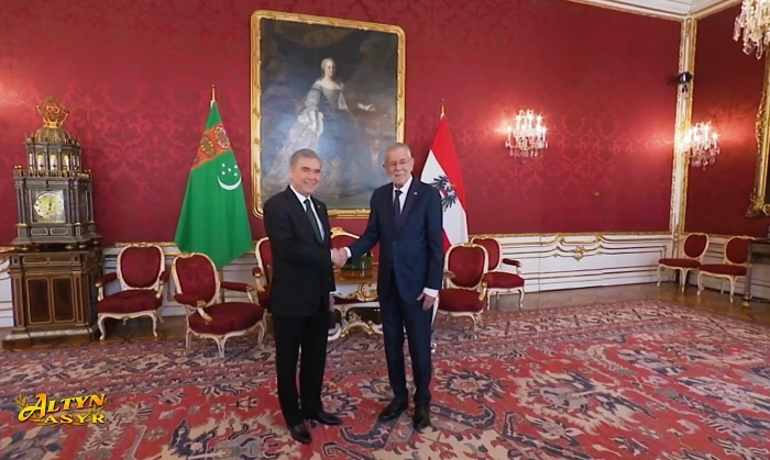 Arkadag Berdimuhamedov Invites Austrian President to Visit Turkmenistan