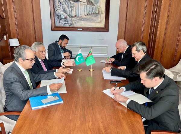 Turkmenistan and Pakistan Foreign Ministers Discuss Strengthening Ties on UN Sidelines