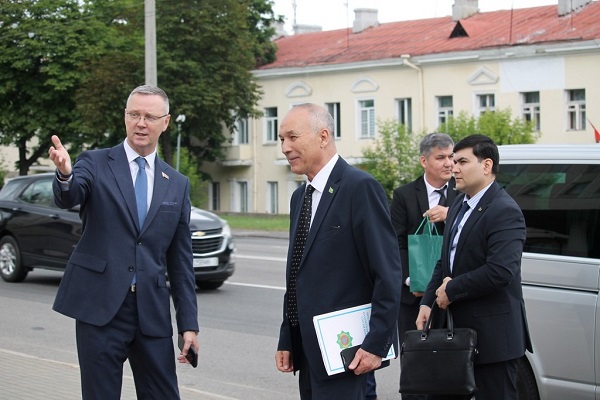 Turkmen Ambassador Visits Gomel State University in Belarus