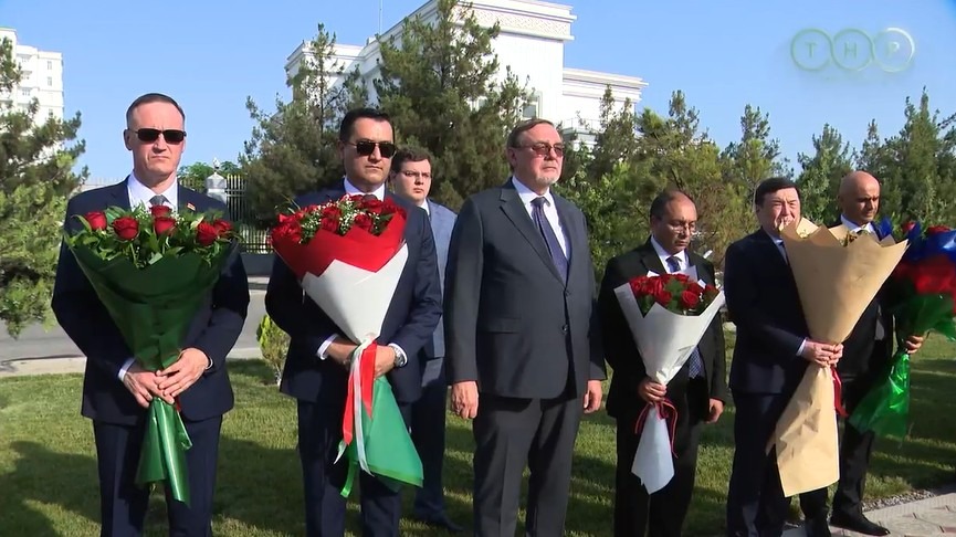 Ashgabat Hosts Day of Remembrance and Mourning Ceremony